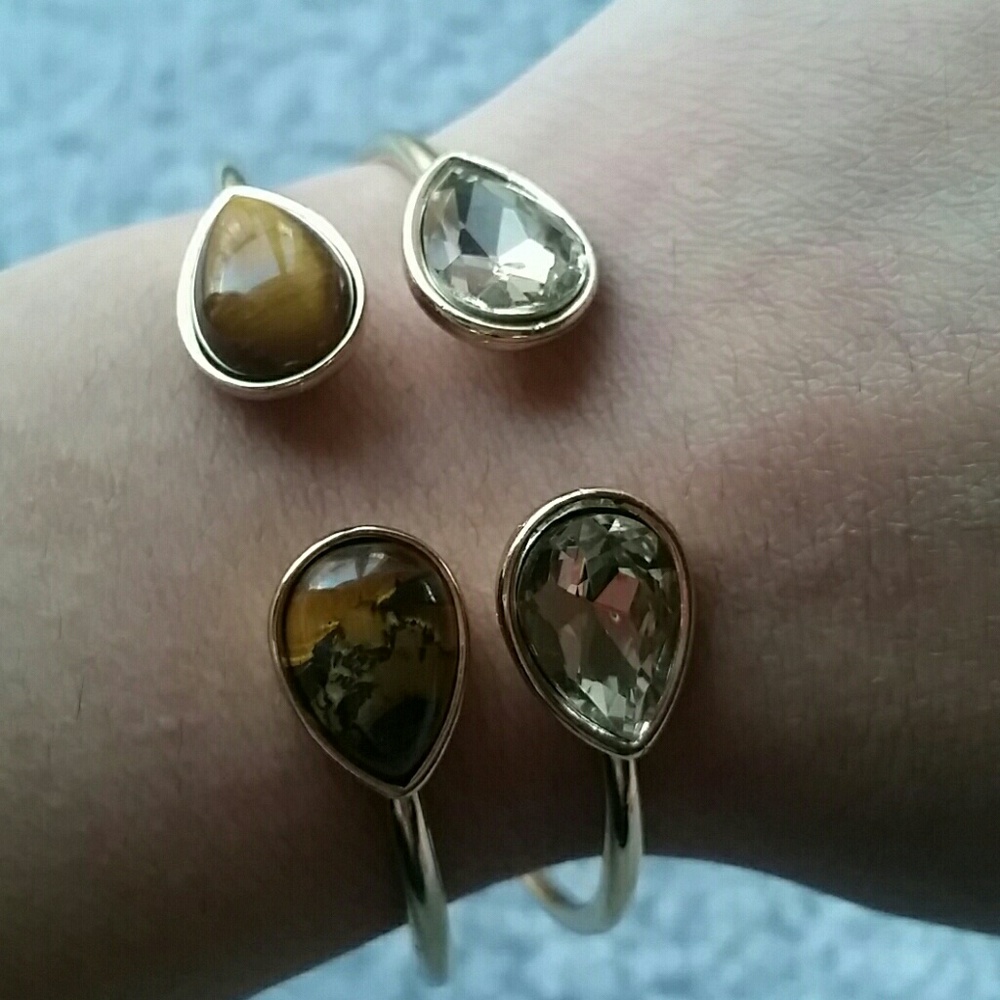 Elegant bangle set